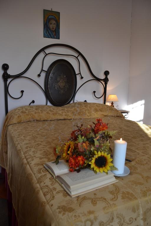 Cortona Holiday Home Room photo